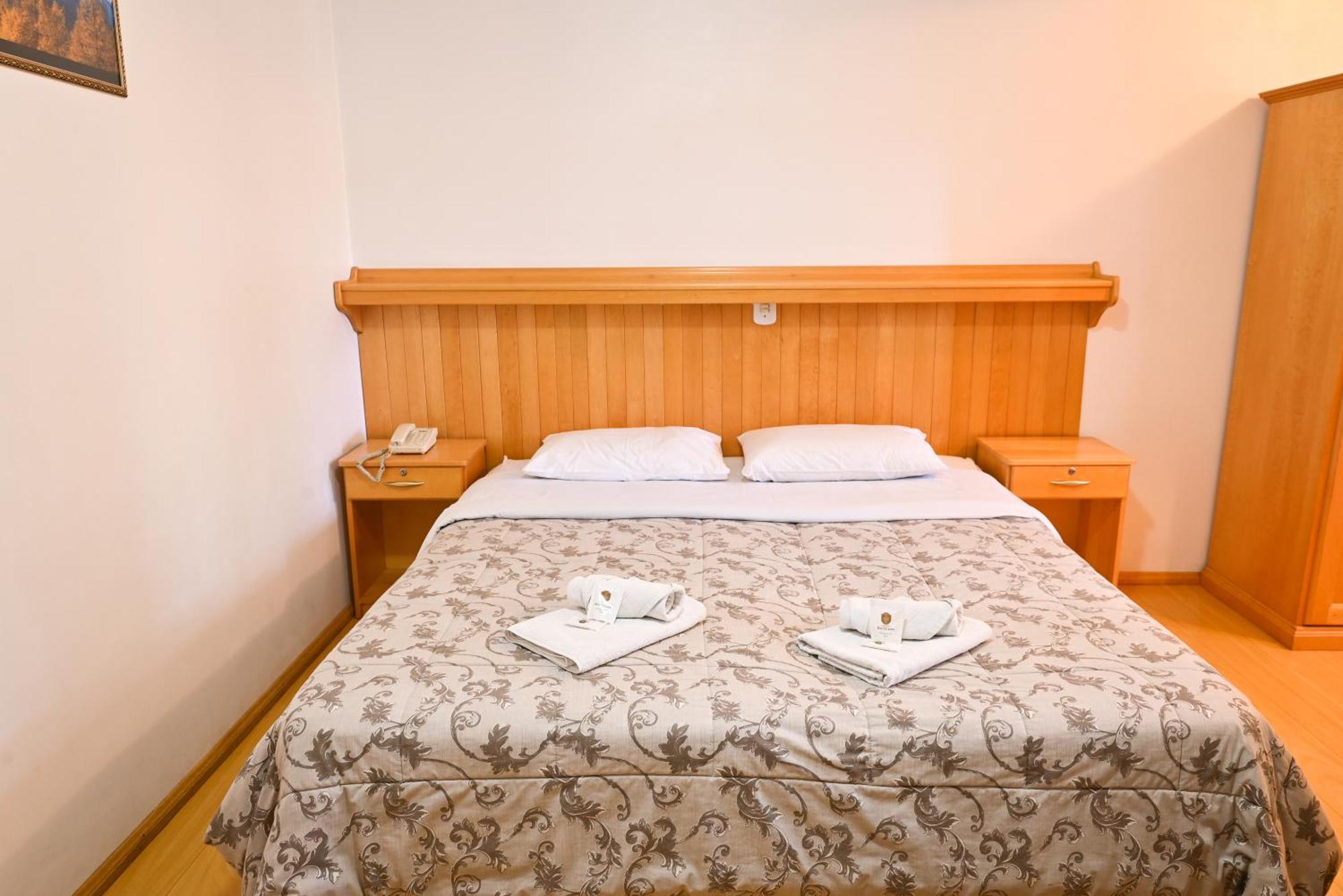 Hotel 13 Linden Treze Tílias Kültér fotó